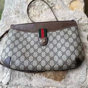 💯% authentic GUCCI Interlocking “GG”  Beige PVC webbing Shoulder Handbag